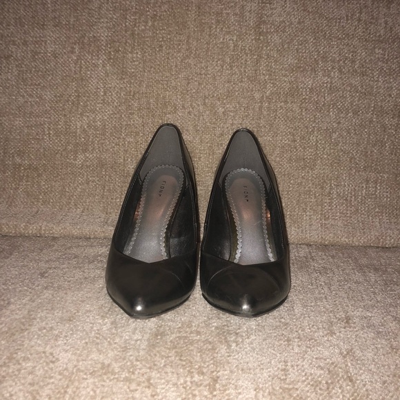 Fiona Silver Pumps - Size 7 - Picture 1 of 6